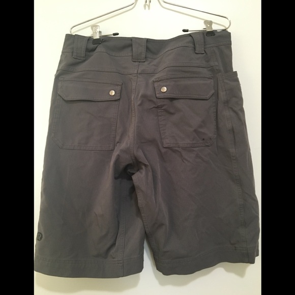 Lululemon Cadence Short? - Picture 13 of 15